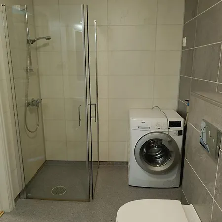 Apartman With Sea View Traelnes